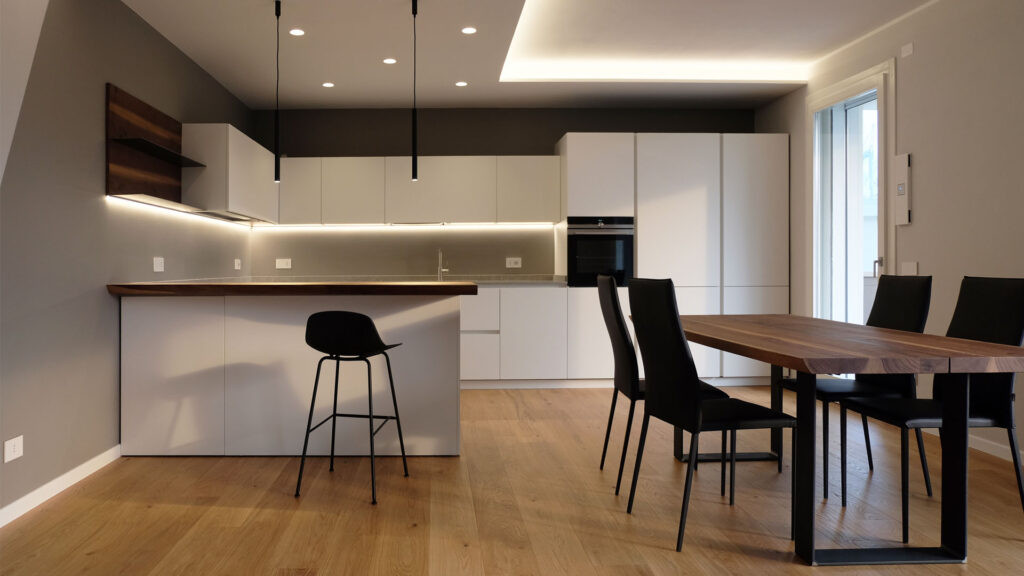 Barre led sottopensile cucina magnetiche.